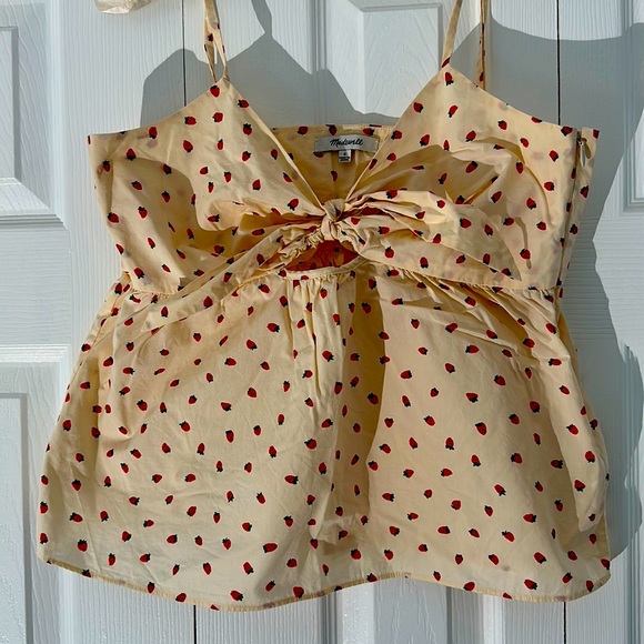Madewell strawberry print tie front top - Picture 1 of 5